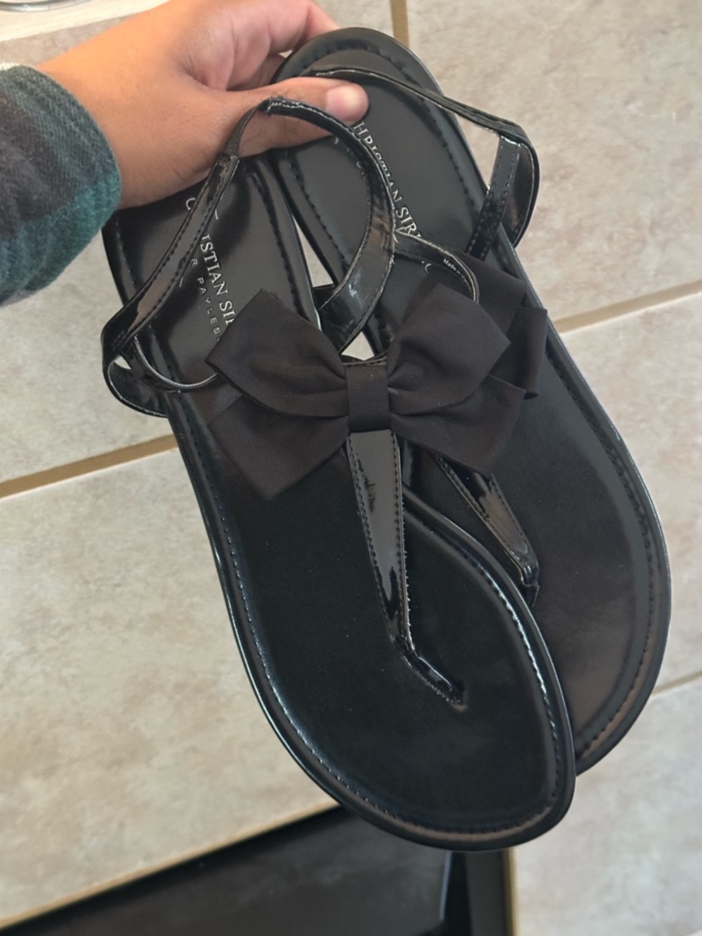 Bow sandals
